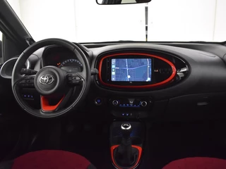 Toyota Aygo Toyota Aygo X 1.0 VVT-i MT Undercover | JBL | Parkeersensoren V+A | Stoelverwa - afbeelding nr 4