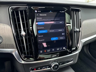 Volvo V90 Volvo V90 2.0 T8 Plug-in hybrid AWD Ultra Executive Edition | Modeljaar 2026 | Privacy Glas | Bowers & Wilkins | Luchtvering | Massagestoelen - afbeelding nr 12