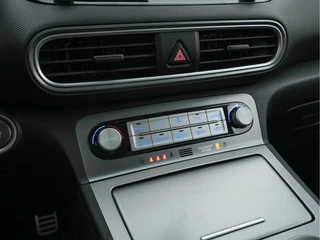 Hyundai Kona (INCL-BTW) *HEAT-PUMP | DIGI-COCKPIT | ADAPTIVE-CRUISE | KRELL-AUDIO | NAVI-FULLMAP | APP.CONNECT | DAB | LANE-ASSIST | KEYLESS | COMFORT-SEATS | CCS-FASTLOADER | SHIFT-PADDLES | 17
