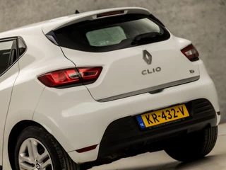 Renault Clio Renault Clio 0.9 TCe Sport (NAVIGATIE, LM VELGEN, CRUISE, SPORTSTOELEN, BASS REFLEX, ELEK RAMEN, NIEUWE APK, NIEUWSTAAT) - afbeelding nr 11