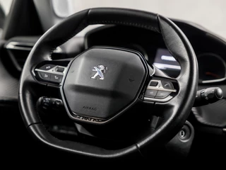 Peugeot 2008 (APPLE CARPLAY, 360 CAMERA, CLIMATE, SPORTSTOELEN, DAB+, PARKEERSENSOREN, CRUISE, LM VELGEN, NIEUWSTAAT) - afbeelding nr 18