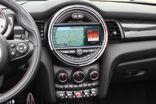 MINI Cooper Cabrio MINI Cooper Cabrio Mini 2.0 John Works Chili / Full options / Camera / JCW Package / Head-up display / DAB / Harman Kardon - afbeelding nr 18