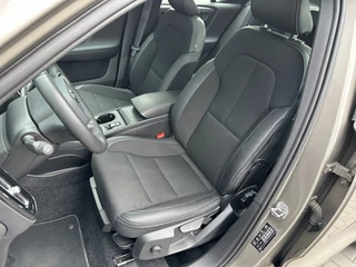 Volvo XC40 Volvo XC40 1.5 T3 Aut. Momentum Business Navi 163 PK !! - afbeelding nr 17