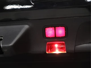 Mercedes-Benz CLA [SFEERVERLICHTING, APPLE CARPLAY, CAMERA, TREKHAAK, VOL LEDER, STOELVERWARMING, PDC V+A, CRUISE, NIEUWSTAAT] - afbeelding nr 22