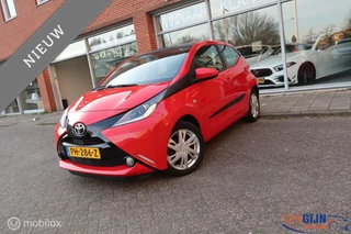 Toyota Aygo Toyota Aygo 1.0 VVT-i x-play Airco Cruise Cont - afbeelding nr 1