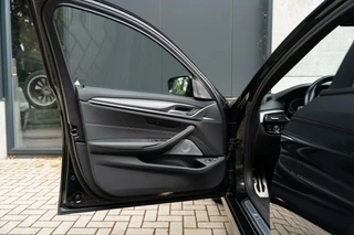 BMW 5 Serie BMW 5-serie 545e xDrive M Sport Pro B&W Pano 360c 20'' Nappa - afbeelding nr 22