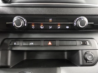Peugeot Expert Peugeot Expert 2.0 180PK Long L3 Premium Dubbele Cabine Automaat Airco Cruise control Bluetooth Navigatie Carplay Trekhaak - afbeelding nr 27
