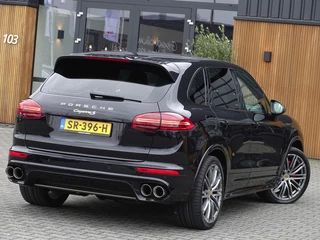 Porsche Cayenne Porsche Cayenne 3.0 S 509PK E-Hybrid / Sport Design / LED - afbeelding nr 4