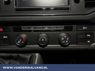 Volkswagen Crafter Volkswagen Crafter 2.0 TDI 140pk L3H3 L2H2 Euro6 Airco | Cruisecontrol | Camera | Apple Carplay Android Auto, Parkeersensoren, Bijrijdersbank, 3000kg Trekvermogen, zilver - afbeelding nr 7
