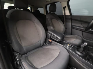 MINI Countryman MINI Countryman Mini 1.5 Cooper Sport AUTOMAAT [APPLE CARPLAY, CAMERA, STOELVERWARMING, CRUISE, CLIMATE, NIEUWSTAAT] - afbeelding nr 5