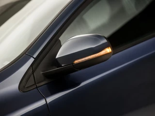 Volvo V40 Automaat (PANORAMADAK, NAVIGATIE, CAMERA, GETINT GLAS, STOELVERWARMING, SPORTSTOELEN, KEYLESS, LED KOPLAMPEN, PARKEERSENSOREN, NIEUWSTAAT) - afbeelding nr 27