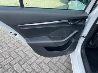 Škoda Octavia Skoda Octavia Combi 1.0 TSI Business Edition - afbeelding nr 38