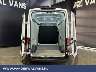 Ford Transit Ford Transit 2.0 TDCI 131pk L3H3 Euro6 Airco | Camera | Cruisecontrol | Parkeersensoren bijrijdersbank, verwarmde voorruit, 2800kg trekvermogen - afbeelding nr 3