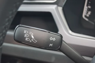 Volkswagen Touran Volkswagen Touran 1.5 TSI DSG R-Line Black st/ 7Pers./Panodak /trekhaak wegkl./ACC - afbeelding nr 50