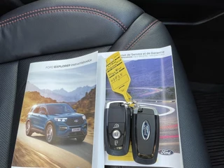 Ford Explorer Ford Explorer 3.0 V6 EcoBoost PHEV ST-Line 457pk Full option | Groot scherm | Massage Stoelen | Trekhaak Afneembaar - afbeelding nr 49