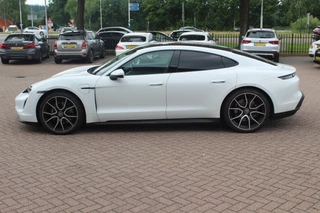 Porsche Taycan Porsche Taycan Performance 84 kWh / Panoramadak / 360Camera / Luchtvering / 20'' / Dodehoek / Stuurverwarming / Getint glas / Stoelverwarming / Warmtepomp - afbeelding nr 7