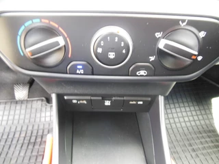 Hyundai i20 Hyundai i20 1.0 T-GDI Comfort Prachtige auto Staat in Hardenberg - afbeelding nr 18