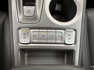 Hyundai Kona (INCL-BTW) *HEAT-PUMP | FULL-LEATHER | HEAD-UP | FULL-LED | NAVI-FULLMAP | DAB | ADAPTIVE-CRUISE | KRELL-AUDIO | KEYLESS | CAMERA | BLIS | LANE-ASSIST | DIGI-COCKPIT | COMFORT-SEATS | 17''ALU - afbeelding nr 16
