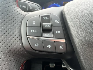 Ford Focus Ford Focus Wagon 1.0 EcoBoost Hybrid ST Line X 125pk | 18 Inch Lichtmetaal | Elektrische Achterklep | Panoramadak | Driver Assistance Pack | Winterpack | Matrix Led koplampen - afbeelding nr 8