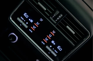 Porsche Cayenne Porsche Cayenne 3.0 E-Hybrid Goed uitgevoerde Cayenne Hybride - afbeelding nr 18