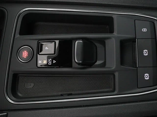 CUPRA Leon Cupra Leon 1.4 e-Hybrid VZ | 245pk | Stuurverwarming |  Navigatie | Sfeerverlichting | Full LED | Keyless | Sportstoelen | Magnetic Tech Matt | PHEV - afbeelding nr 18