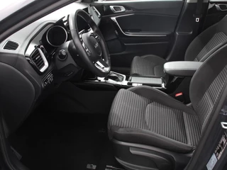 Kia Ceed Sportswagon Kia Ceed Sportswagon 1.6 GDI PHEV DynamicLine  Achteruitrijcamera Stuurverwarming Stoel verwarming Climate control LED Keyless start/ entry Parkeersensoren achter Adaptieve cruise control Lane assist - afbeelding nr 10