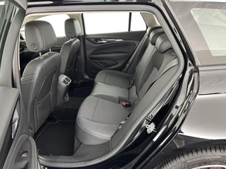 Opel Insignia Aut. *NAVI-FULLMAP | 1/2LEATHER | KEYLESS | DAB+ | COMFORT-SEATS | 18''ALU | ECC | PDC | CRUISE* - afbeelding nr 9