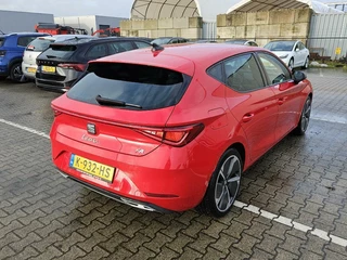 SEAT Leon Seat Leon 1.5 TSI FR Launch Edition | LED | Stoelverwarming | Navigatiesysteem | Adaptive cruise control | Apple CarPlay | 18 inch lichtmetalen velgen | Achteruitrijcamera | Parkeersensoren voor en achter - afbeelding nr 4