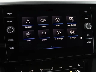 Volkswagen Arteon Volkswagen Arteon Shooting Brake 1.4 TSI eHybrid R-Line | Trekhaak | Stoelverwarming | Carplay | Leder/Alcantara | Adaptive cruise | Achterbankverwarming | Camera | Navigatie | Half leder - afbeelding nr 31