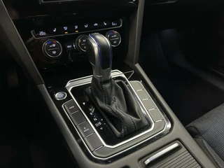 Volkswagen Passat Volkswagen Passat 1.4 TSI GTE Connected TREKHAAK-NAVI-DAB-STOELVERWARMING - afbeelding nr 31