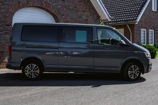 Volkswagen Transporter Volkswagen Transporter 2.0 TDI L2H1 32 DC Caravelle T6.1 150 PK DSG DUB/CAB - afbeelding nr 2