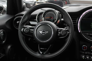 MINI Cooper MINI Cooper Mini 1.5 60 Years Edition / Panoramadak / Head-up / Leder / Harman Kardon / 17'' / Navigatie / DAB / Cruise Control - afbeelding nr 17