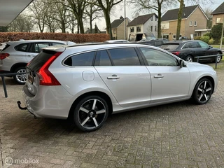 Volvo V60 Volvo V60 1.6 T3 Summum Xenon, Navi, Bluetooth, Pdc, LM.. - afbeelding nr 4