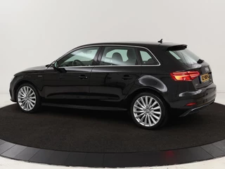 Audi A3 Audi A3 1.4 e-tron Lease Edition | Leder | Carplay |  Virtual Cockpit | Sportstoelen | Keyless | Navigatie | Full LED | Climate control | Parkeerhulp | Cruise control | Bluetooth - afbeelding nr 2