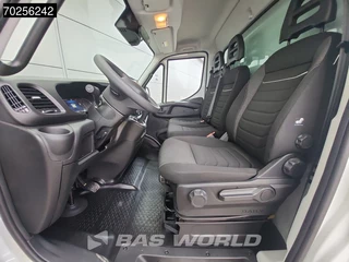 Iveco Daily Iveco Daily 35C18 3.0L Automaat Bakwagen Laadklep LED Navi Camera Airco Cruise Meubelbak Koffer Airco Cruise control - afbeelding nr 12