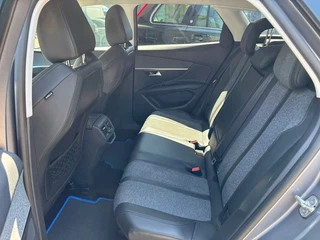 Peugeot 3008 Peugeot 3008 1.2 PureT. Trekhaak Airco Distri VV Beurt - afbeelding nr 18
