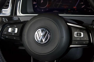 Volkswagen Golf Volkswagen Golf 7.5 R 2.0 TSI | Virtual - DCC - Pretoria - afbeelding nr 24