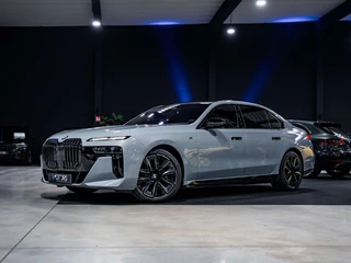 BMW i7 xDrive60 - Brooklyn Grau - Executive Drive Pro