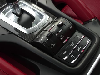 Porsche Cayenne Porsche Cayenne GTS 3.6 V6 440PK / PDK / CARBON / LED - afbeelding nr 24