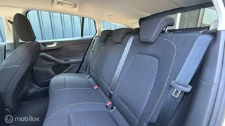 Ford Focus Ford Focus Wagon 1.0 EcoBoost|Titanium|Automaat|Boekjes - afbeelding nr 9