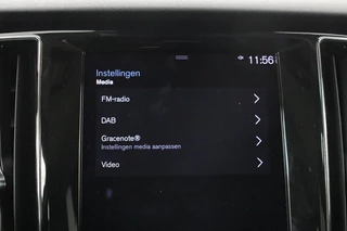 Volvo V60 Volvo V60 2.0 T6 Recharge AWD Business Pro | Panoramadak |  Head-Up | Leder | 360 camera | Stoel & stuurverwarming | Harman/Kardon | Keyless | Full LED | Carplay | Navigatie - afbeelding nr 28
