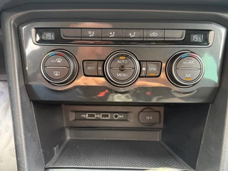 Volkswagen Tiguan Volkswagen Tiguan 1.4 TSI SOUND NAVI CAMERA CARPLAY AIRCO LMV PDC - afbeelding nr 9