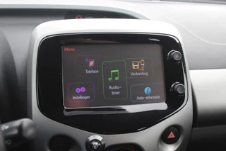 Toyota Aygo Toyota Aygo 1.0 VVT-i x-play / Camera / Navigatie / 15'' / Bluetooth / Airco - afbeelding nr 25