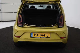 Volkswagen up! Volkswagen Up! 1.0 Take Up! | Airco | Elektrische ramen | Radio |  LED | Honey Yellow Metallic - afbeelding nr 10