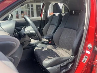 Toyota Yaris Cross Toyota Yaris Cross 1.5 Hybrid 115 Executive Edition 360 graden camera, Elektrische achterklep, Navigatie , All-in Rijklaarprijs - afbeelding nr 17