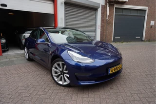 Tesla Model 3 Tesla Model 3 Long Range AWD 75 kWh Dual Motor | Nederlandse BTW auto | 351 pk | Panorama | Auto Pilot | Leer | Electrische stoelen met memory en verwarming | 19inch sportvelgen - afbeelding nr 9