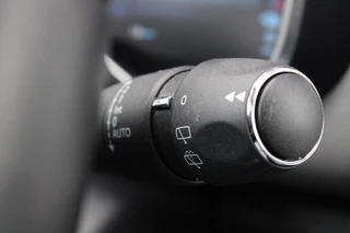 Citroën C5 Aircross Citroen C5 Aircross 1.6 Plug-in 225PK Hybrid BUSINESS | NAVIGATIE | APPLE CARPLAY/ANDROID AUTO | KEYLESS ENTRY/START | LED KOPLAMPEN | DODEHOEK DETECTIE | LICHTMETALEN VELGEN 18