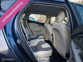 Volvo V40 Volvo V40 2.0 T2 / Dealer onderhouden / Zeer Netjes ! - afbeelding nr 26