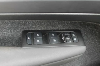 Volvo XC40 Volvo XC40 T4 Recharge Inscription Expression | Panoramadak | Stoelverwarming | Trekhaak | Keyless - afbeelding nr 24