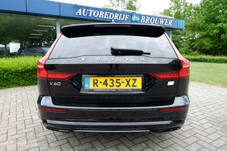 Volvo V60 Volvo V60 MY23 AWD T6 350PK RECHARGE  LONG RANGE PLUS DARK | GOOGLE | ACC | BLIS - afbeelding nr 10